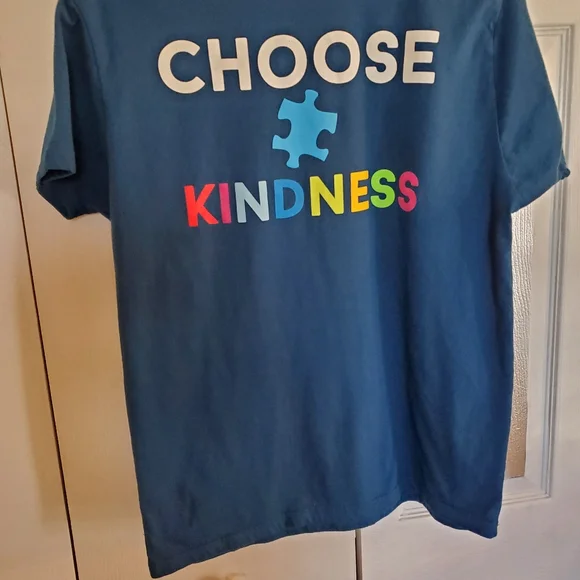 Navy Tee Size Med,Choose Kindness - Picture 3 of 5
